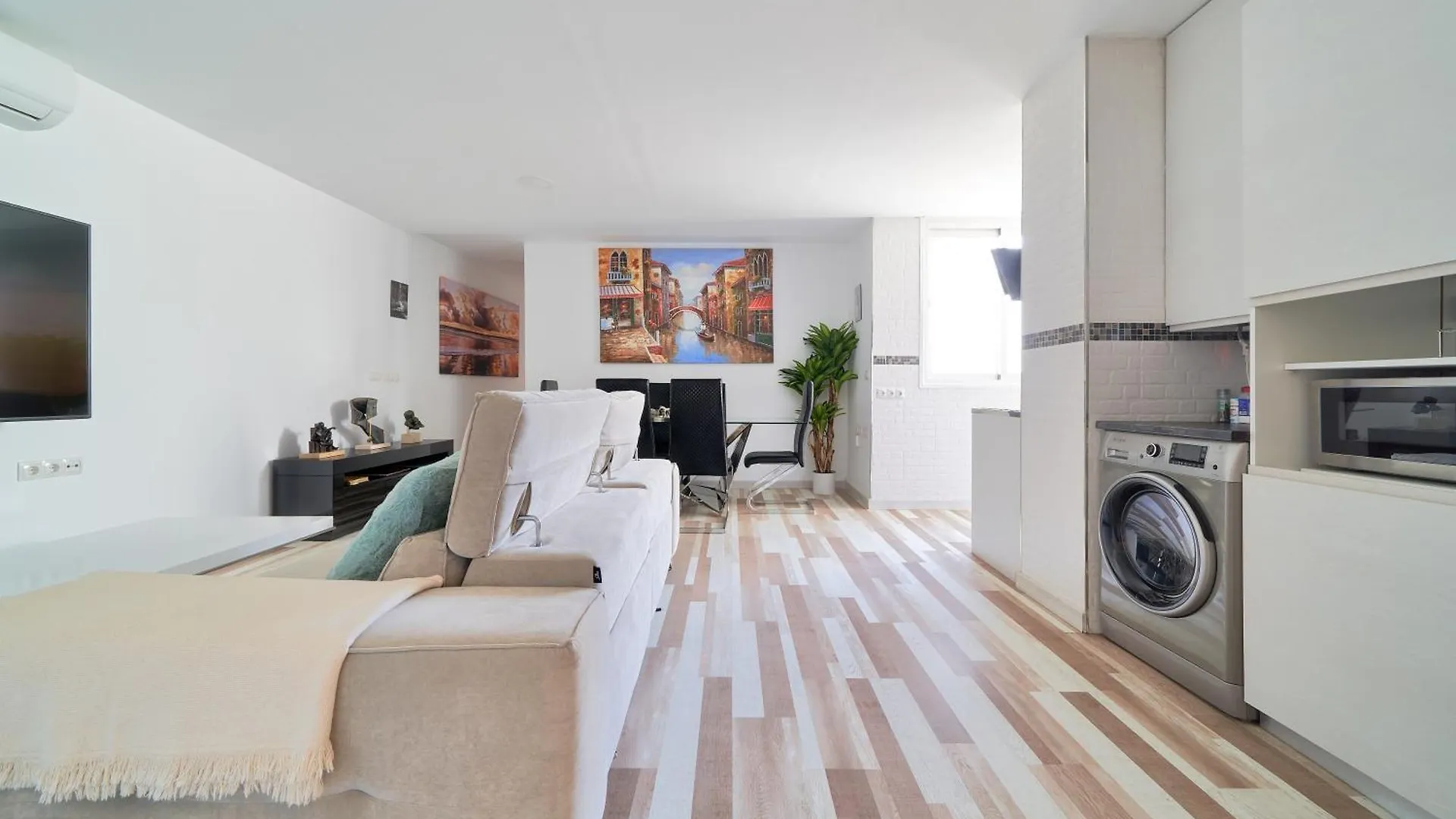 Playa Apartamento マラガ 0*,  スペイン